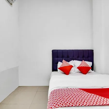 Oyo 90897 Hotel Sepupu Satria-3